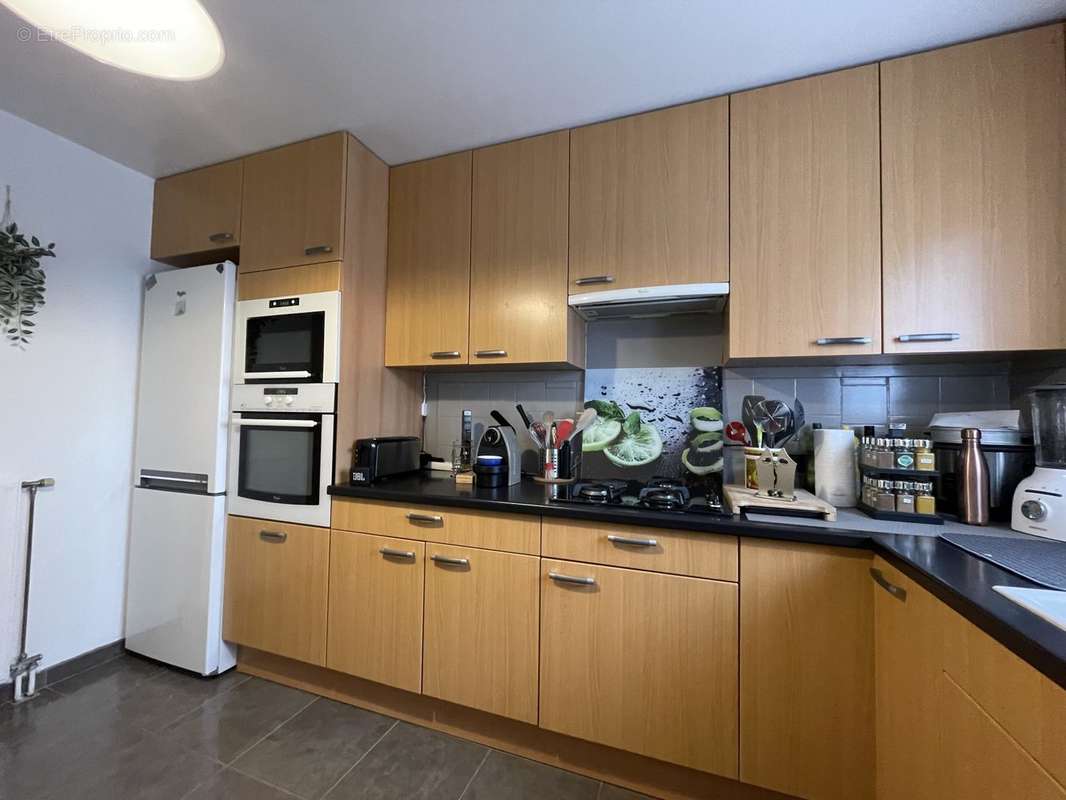 Appartement à MONTIGNY-LE-BRETONNEUX