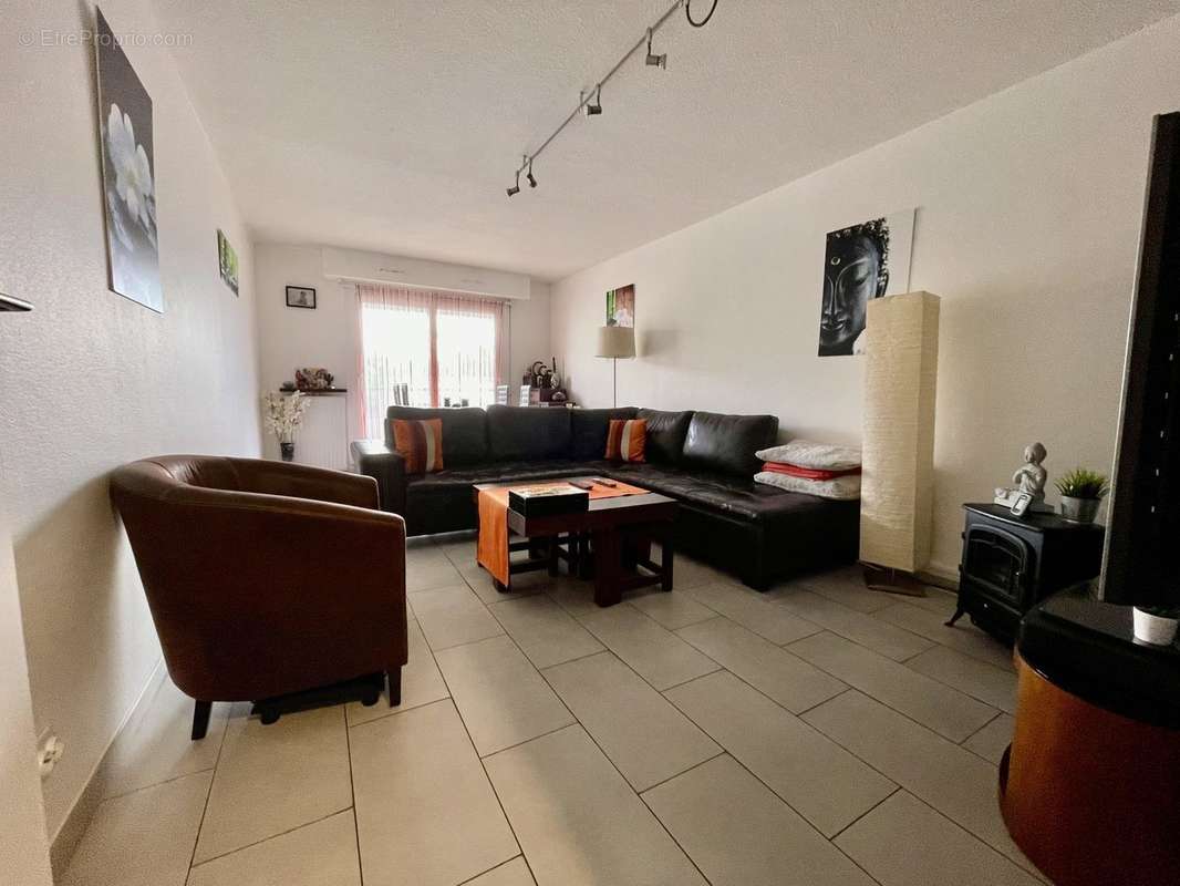 Appartement à MONTIGNY-LE-BRETONNEUX