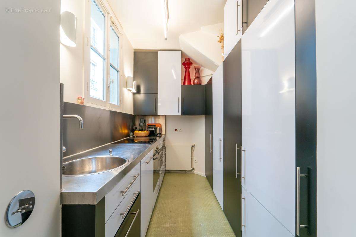 Appartement à PARIS-4E