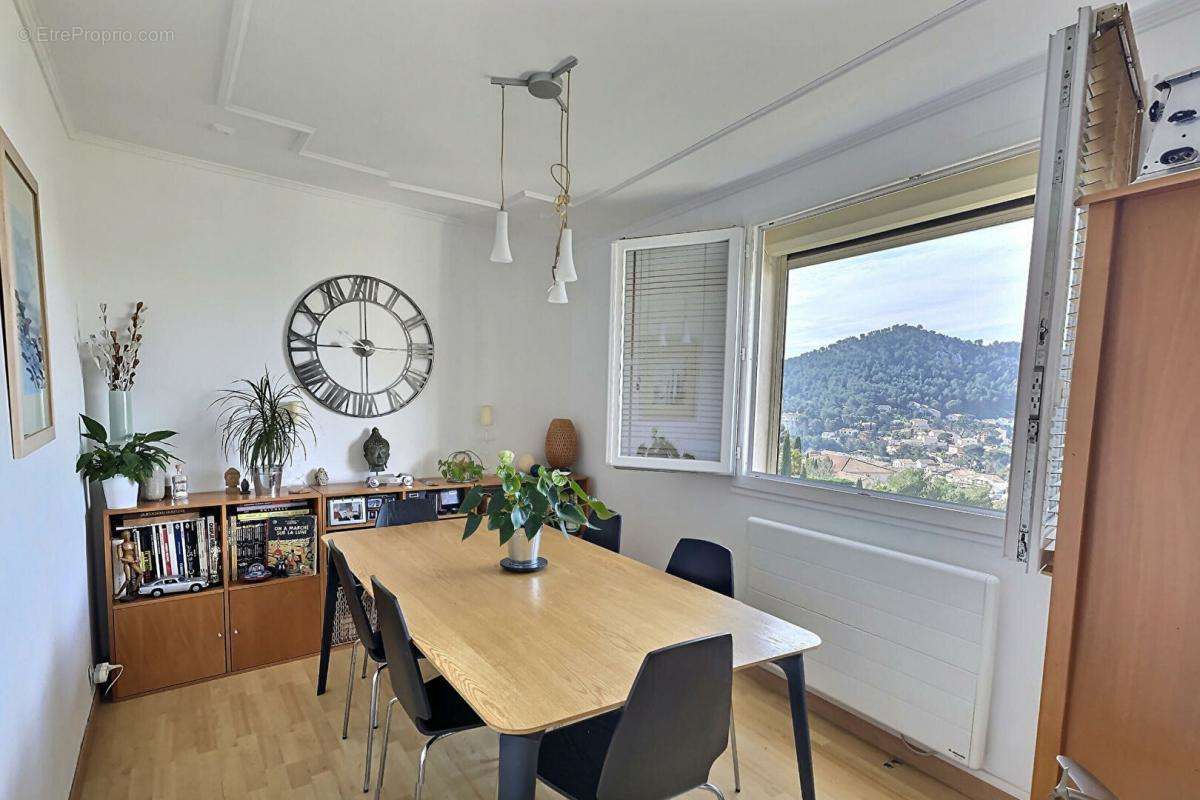 Appartement à MARSEILLE-9E