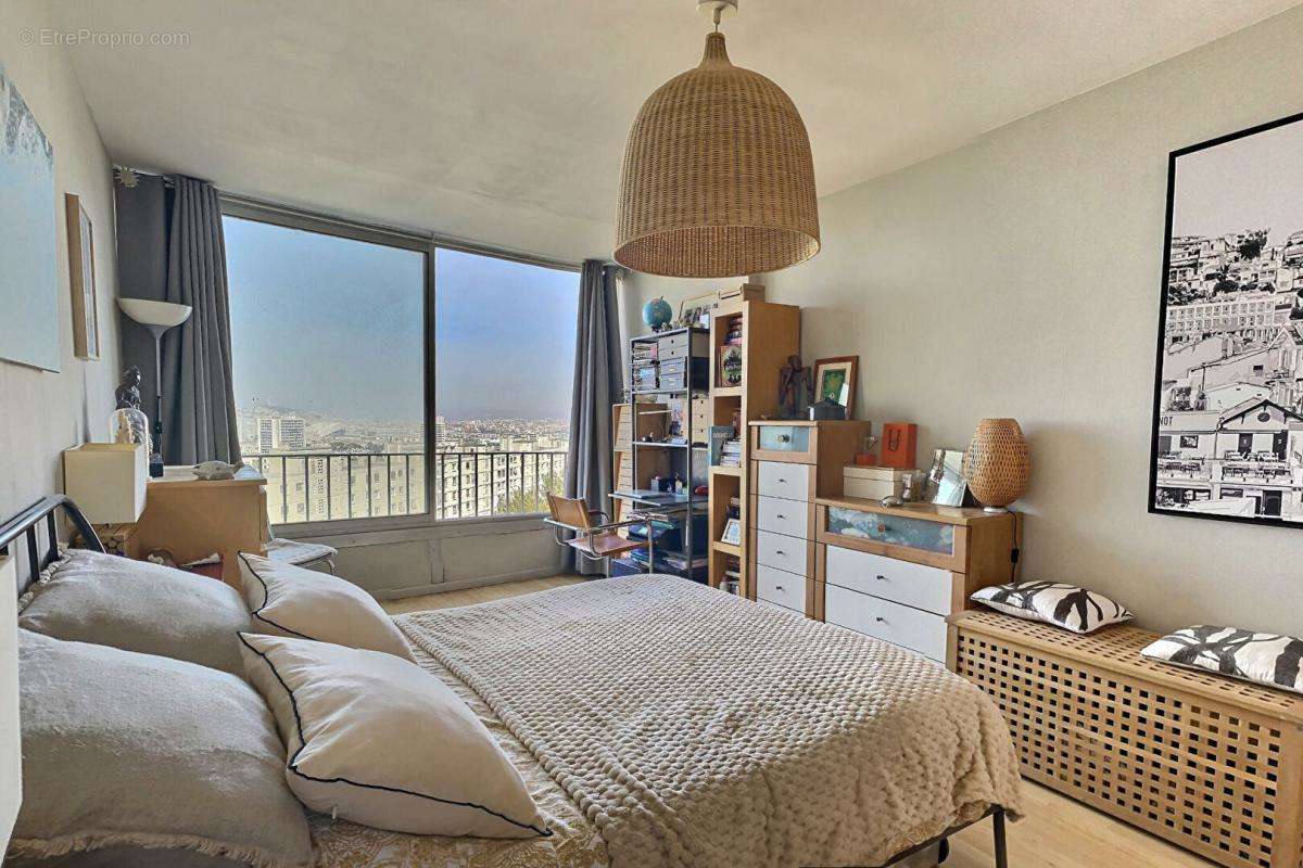 Appartement à MARSEILLE-9E