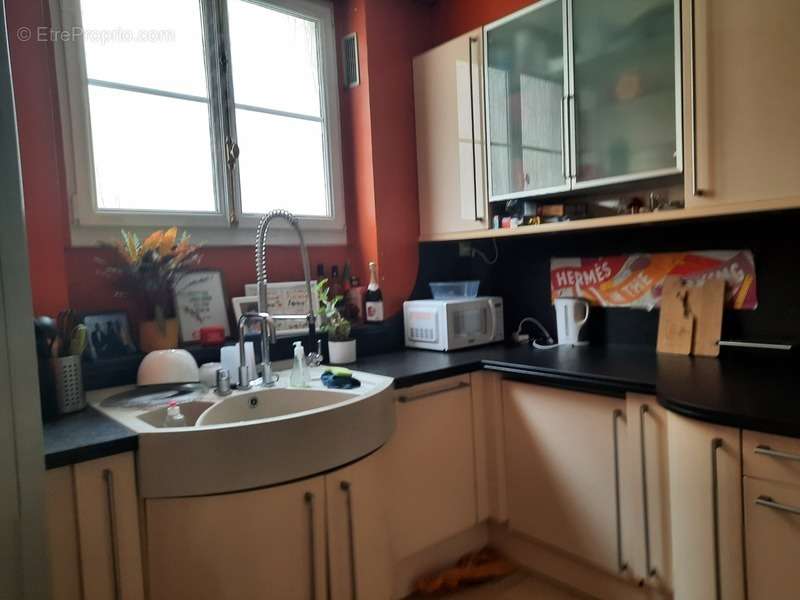 Appartement à PARIS-10E