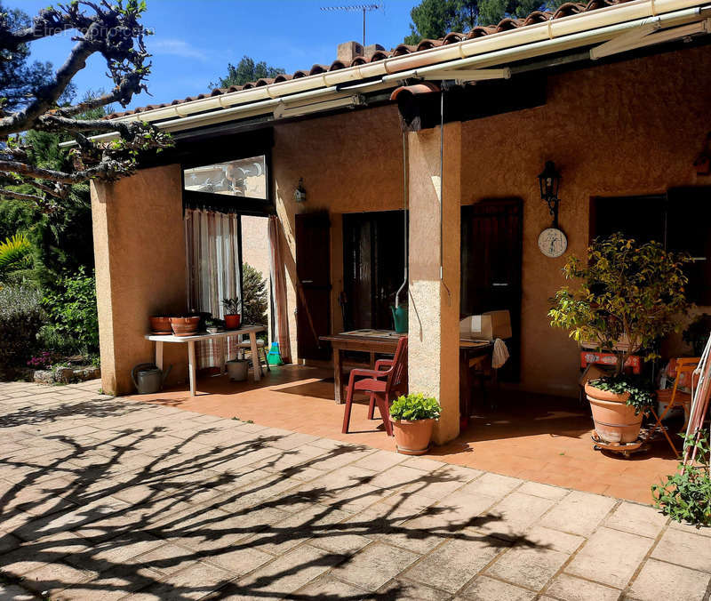 Maison à BAUDINARD-SUR-VERDON