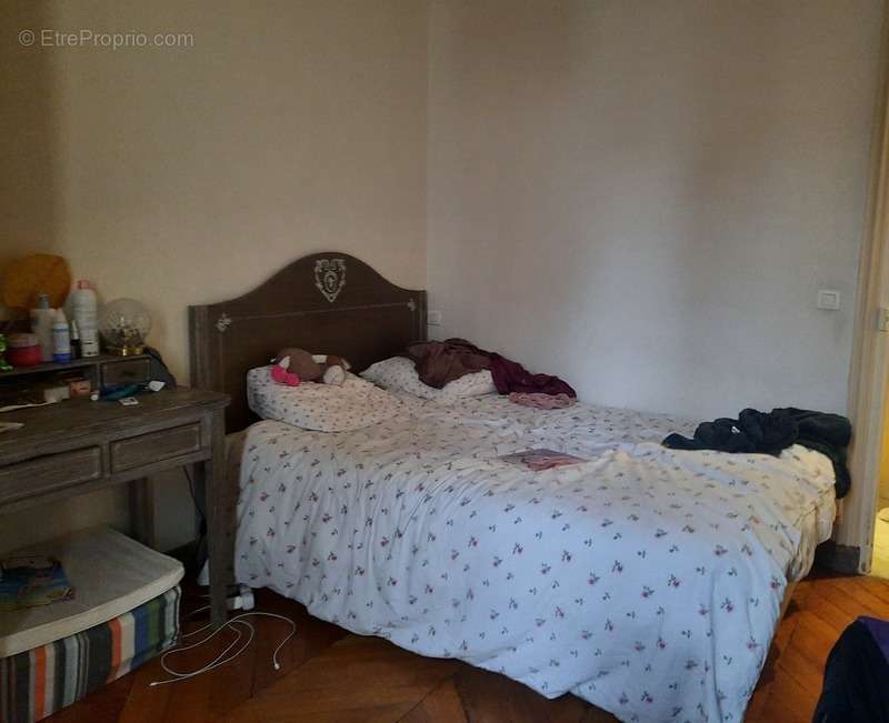 Appartement à PARIS-10E