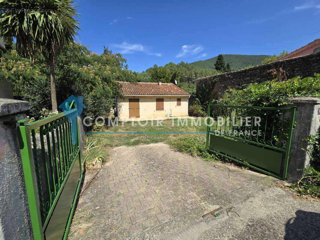 Maison à LE MARTINET