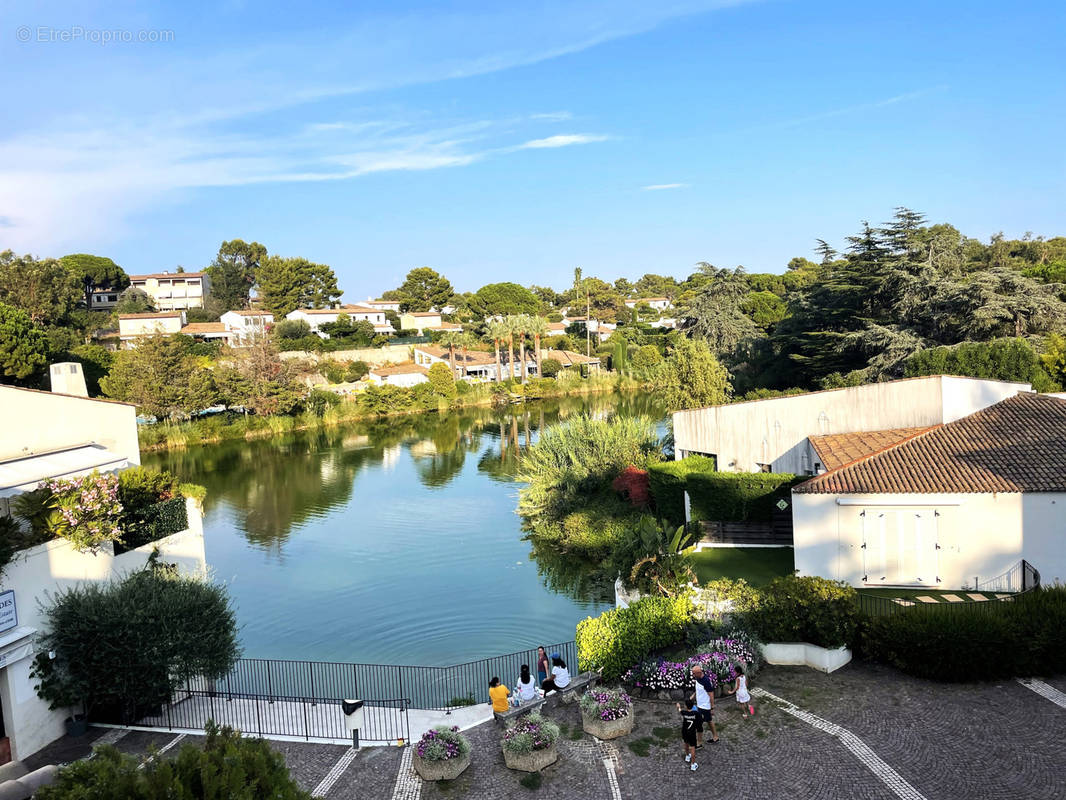 Appartement à VILLENEUVE-LOUBET