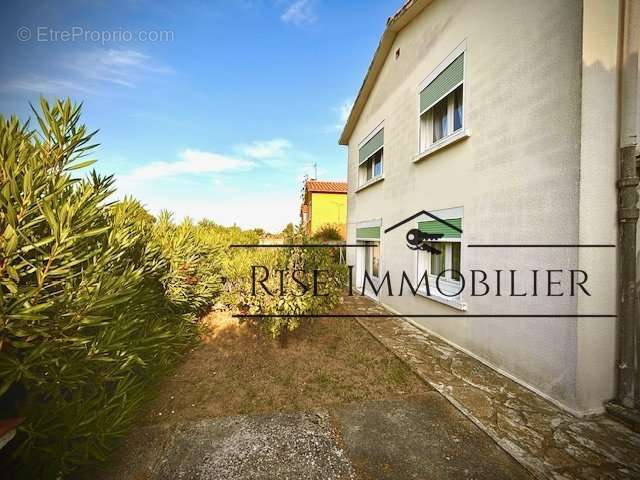 Maison à LEZIGNAN-CORBIERES