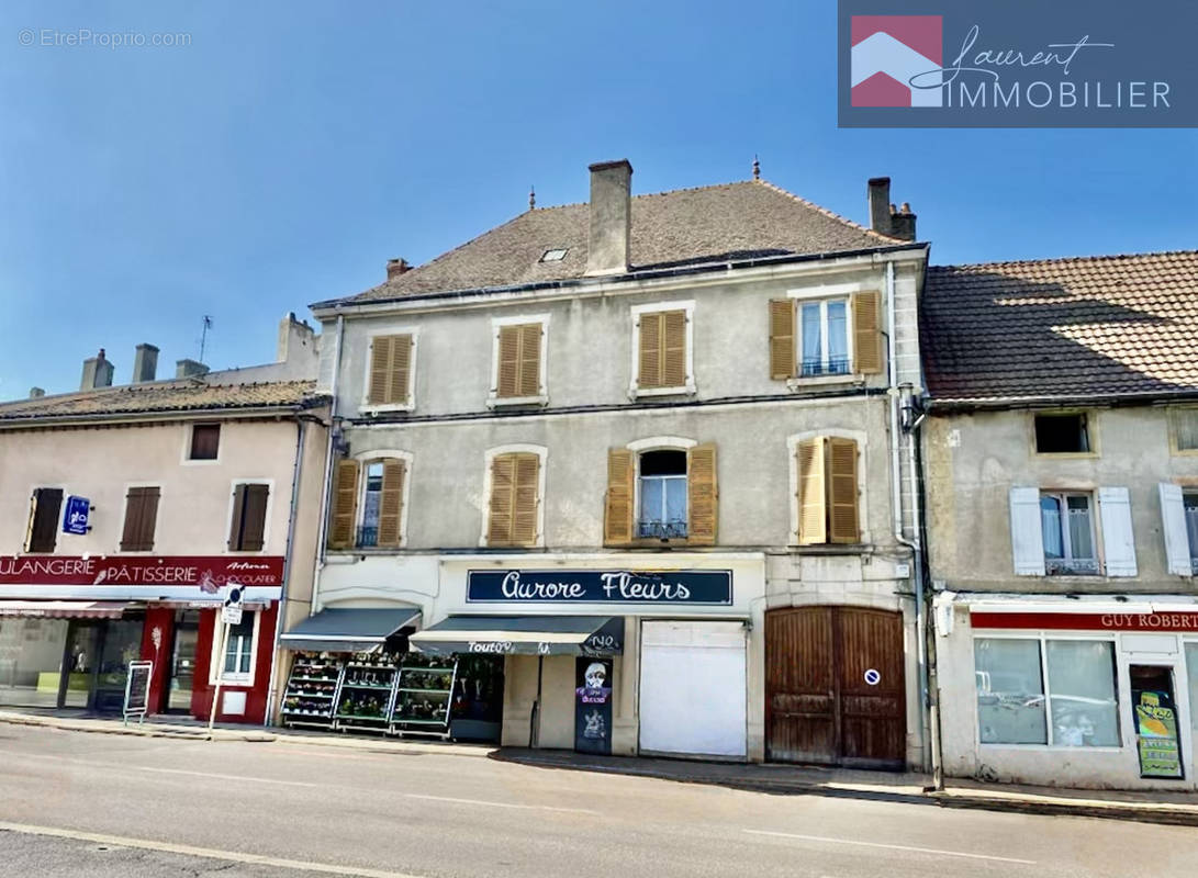 Appartement à CUISERY