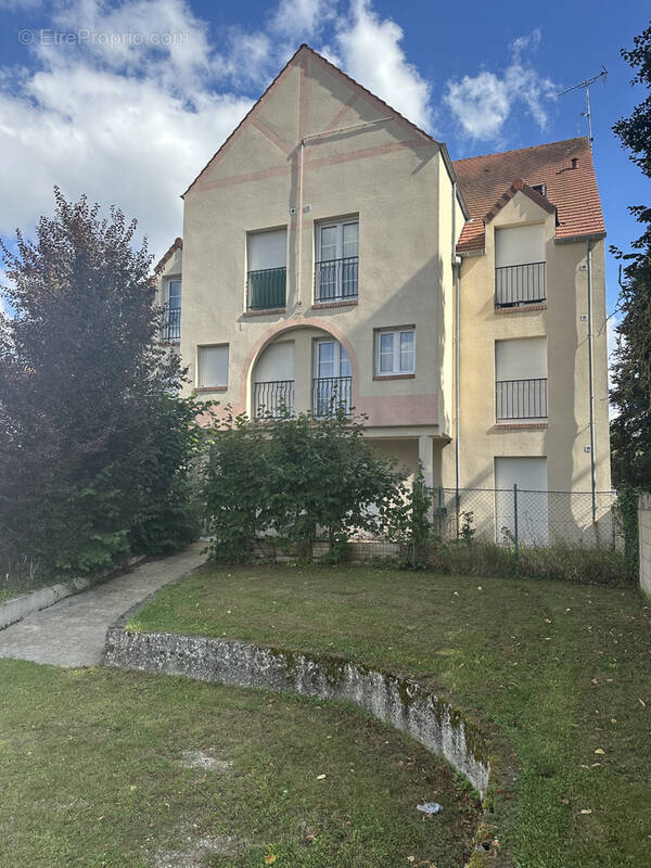 Appartement à DAMMARIE-LES-LYS