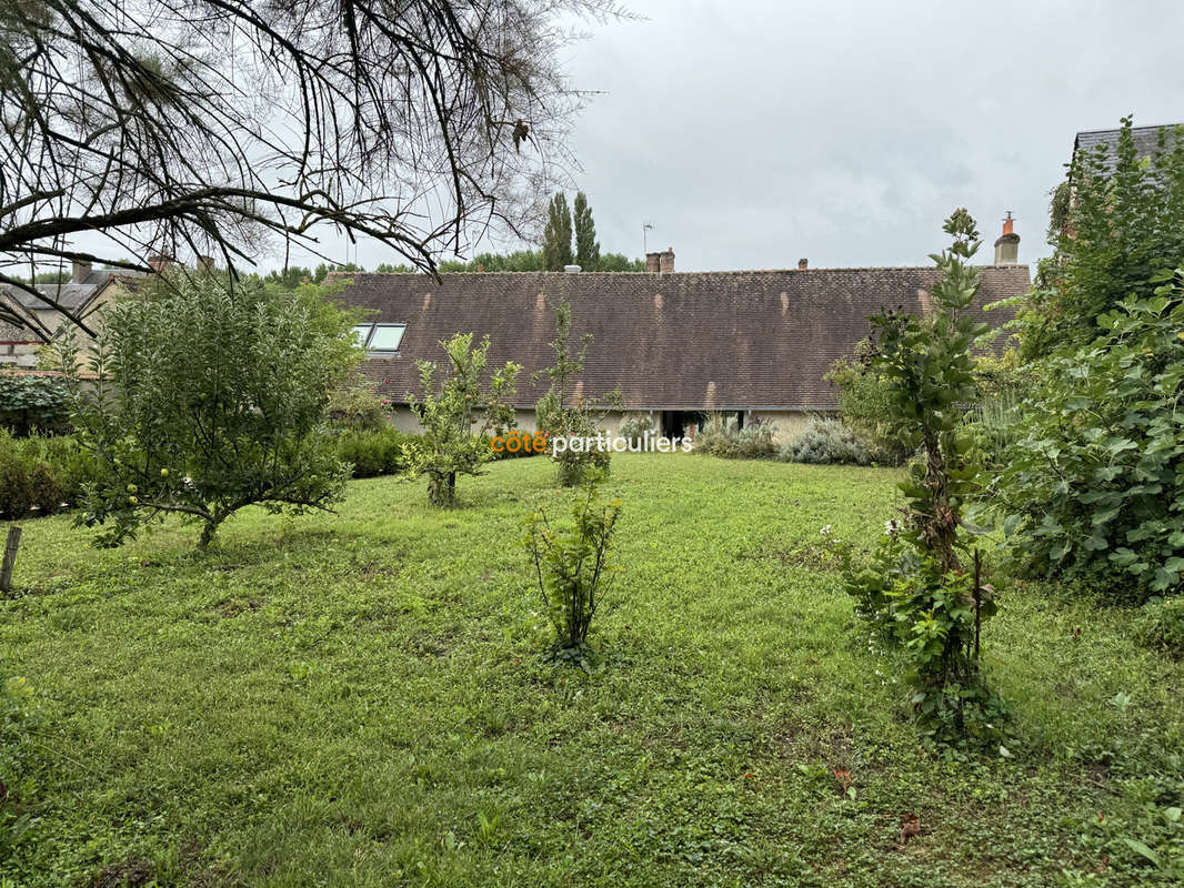 Maison à COUR-CHEVERNY