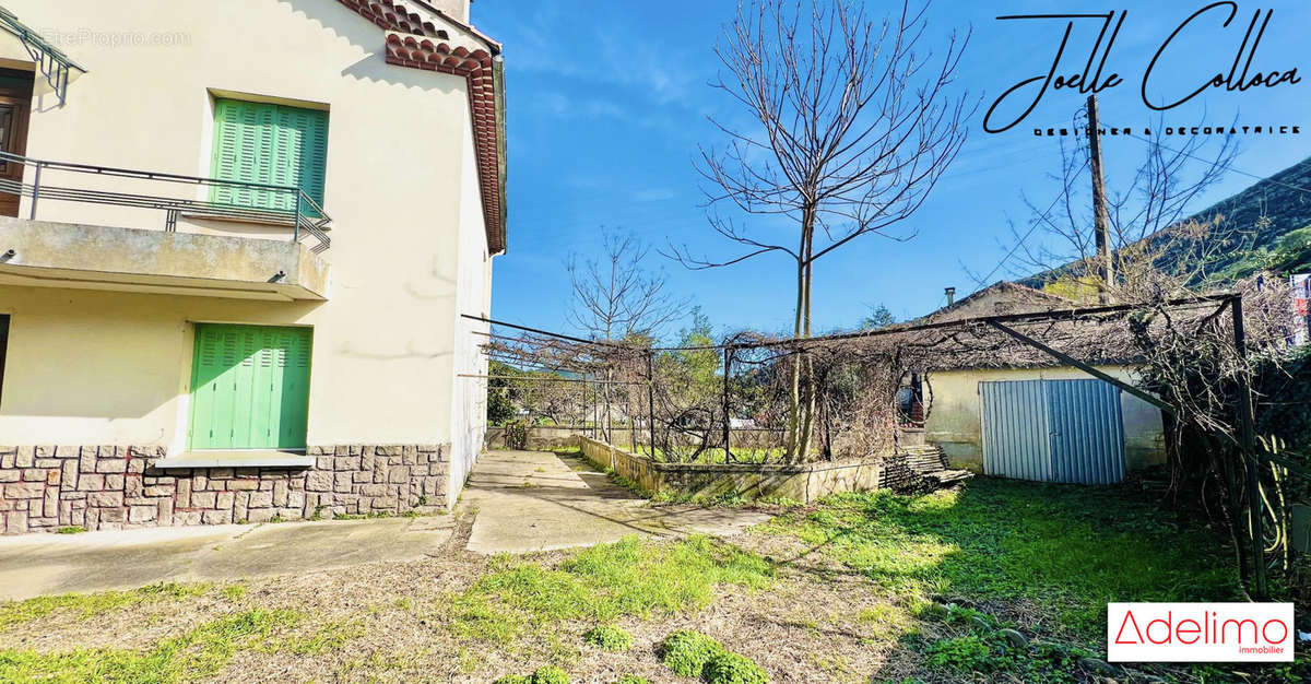 Maison à LES SALLES-DU-GARDON