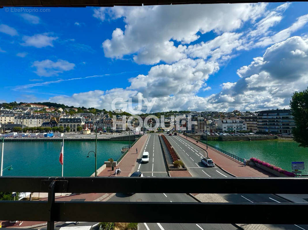 Appartement à DEAUVILLE