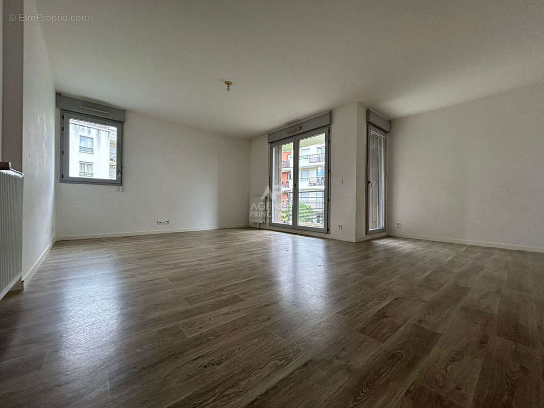 Appartement à CARRIERES-SOUS-POISSY