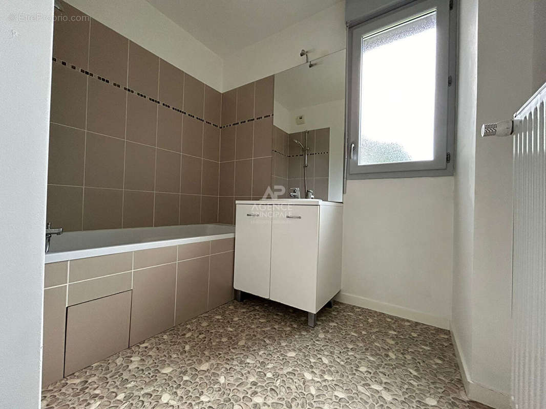 Appartement à CARRIERES-SOUS-POISSY