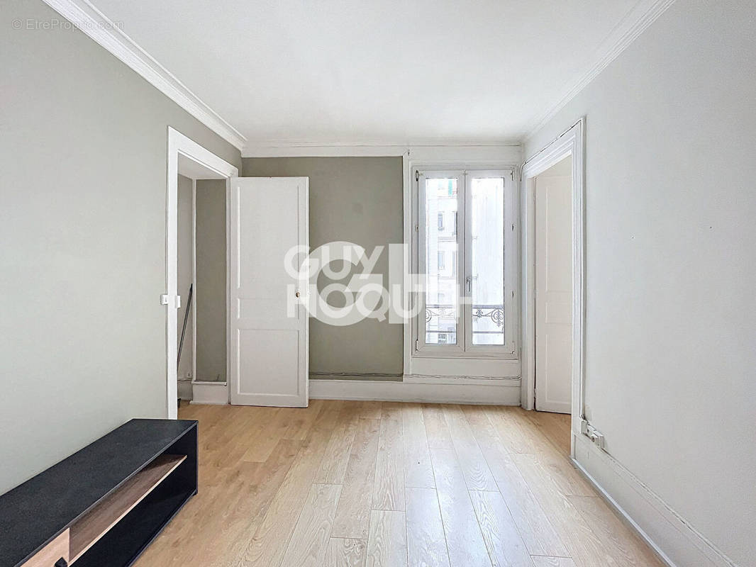 Appartement à PARIS-11E