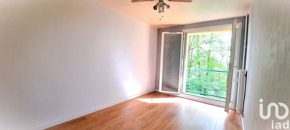 Photo 5 - Appartement à SAINT-GERMAIN-LES-ARPAJON