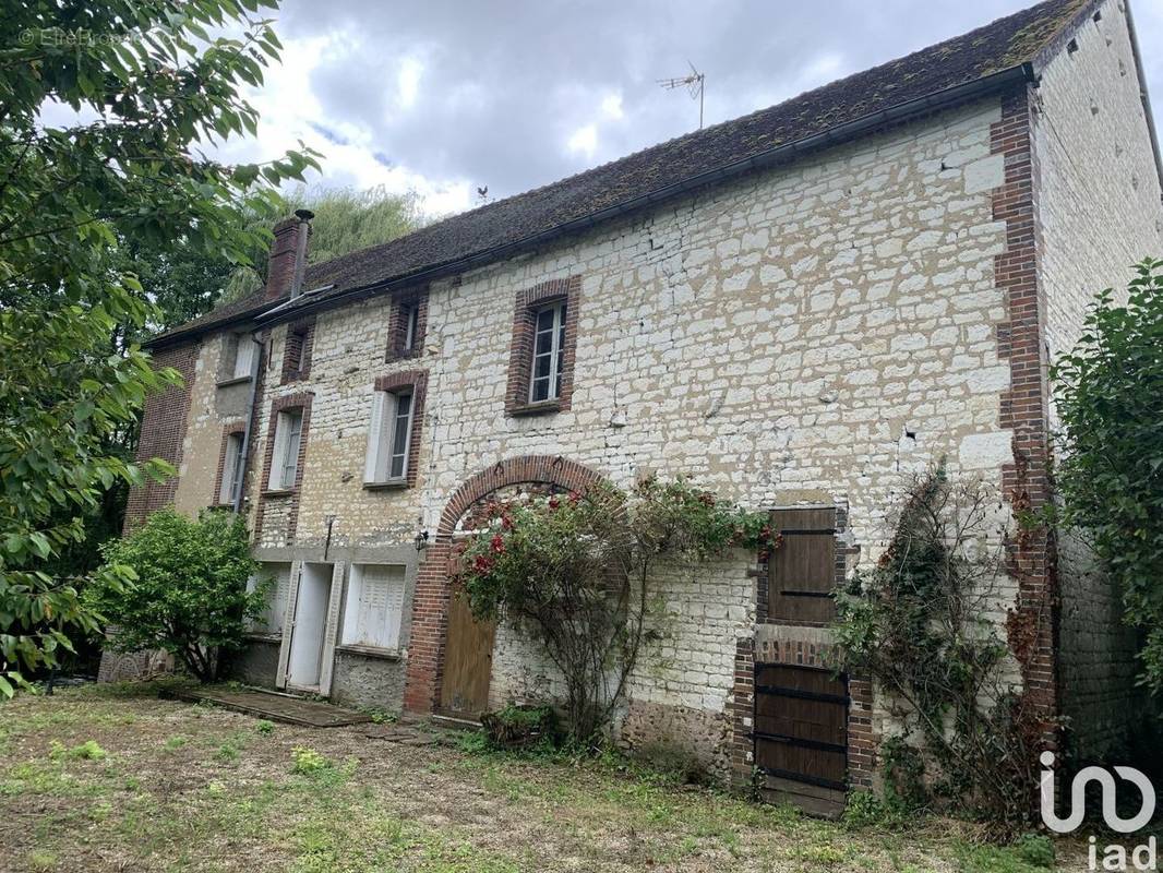 Photo 1 - Maison à JOIGNY