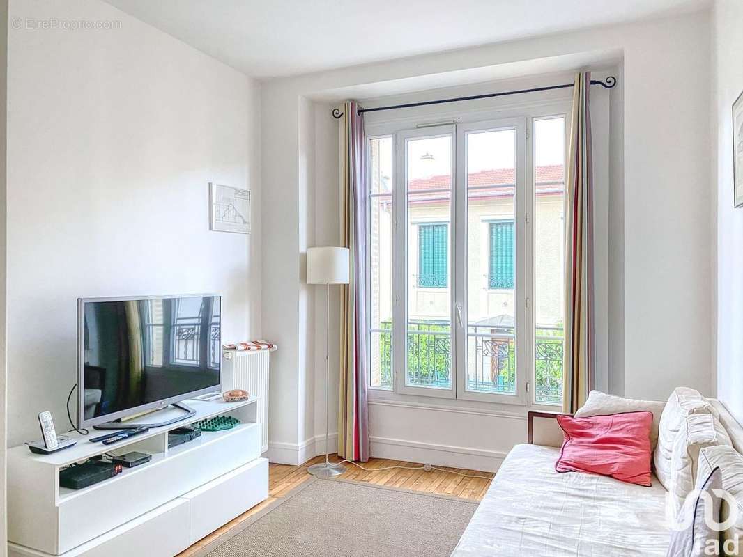 Photo 8 - Appartement à ASNIERES-SUR-SEINE