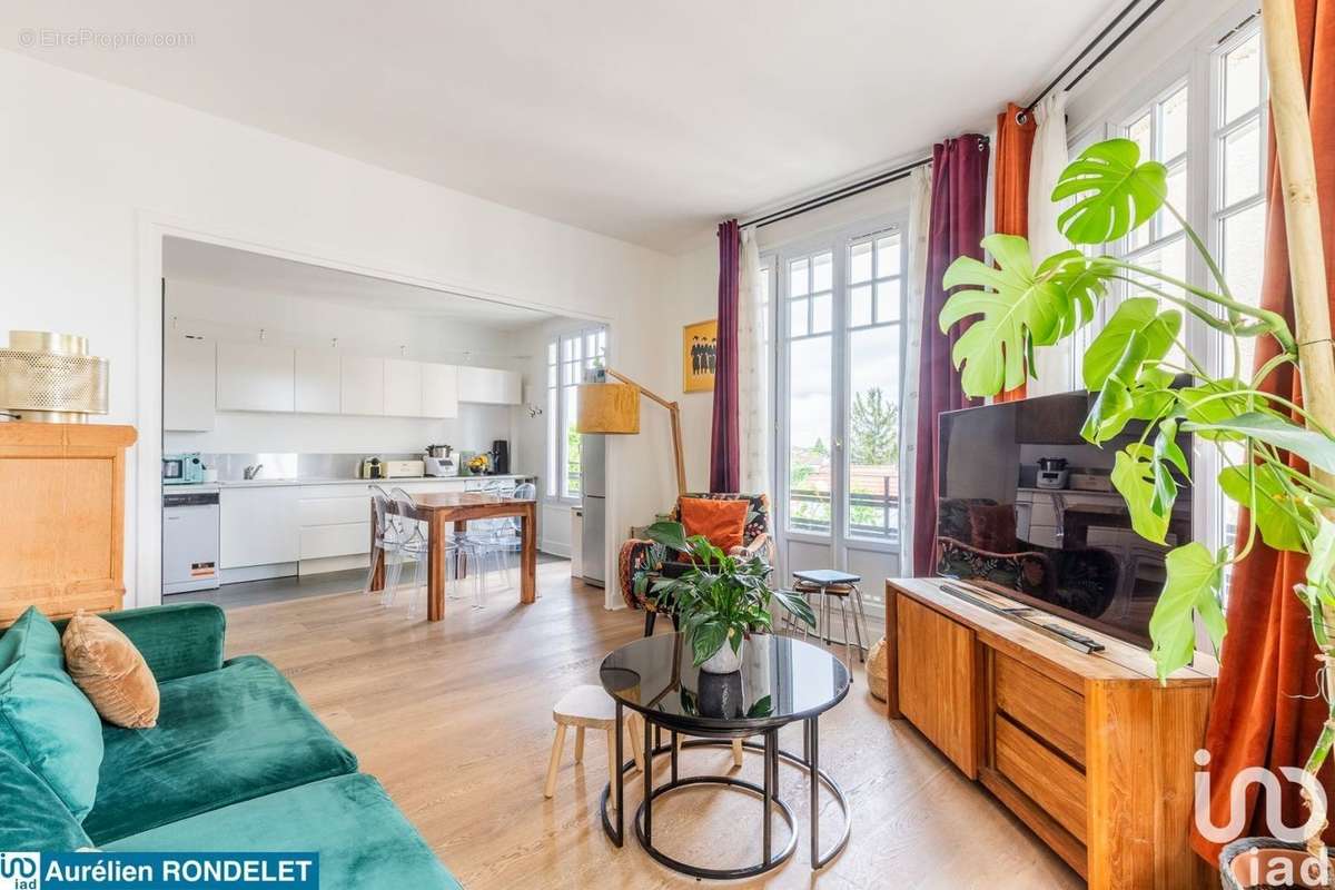 Photo 2 - Appartement à SAINT-MAUR-DES-FOSSES