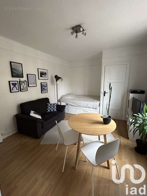 Photo 2 - Appartement à MONTROUGE