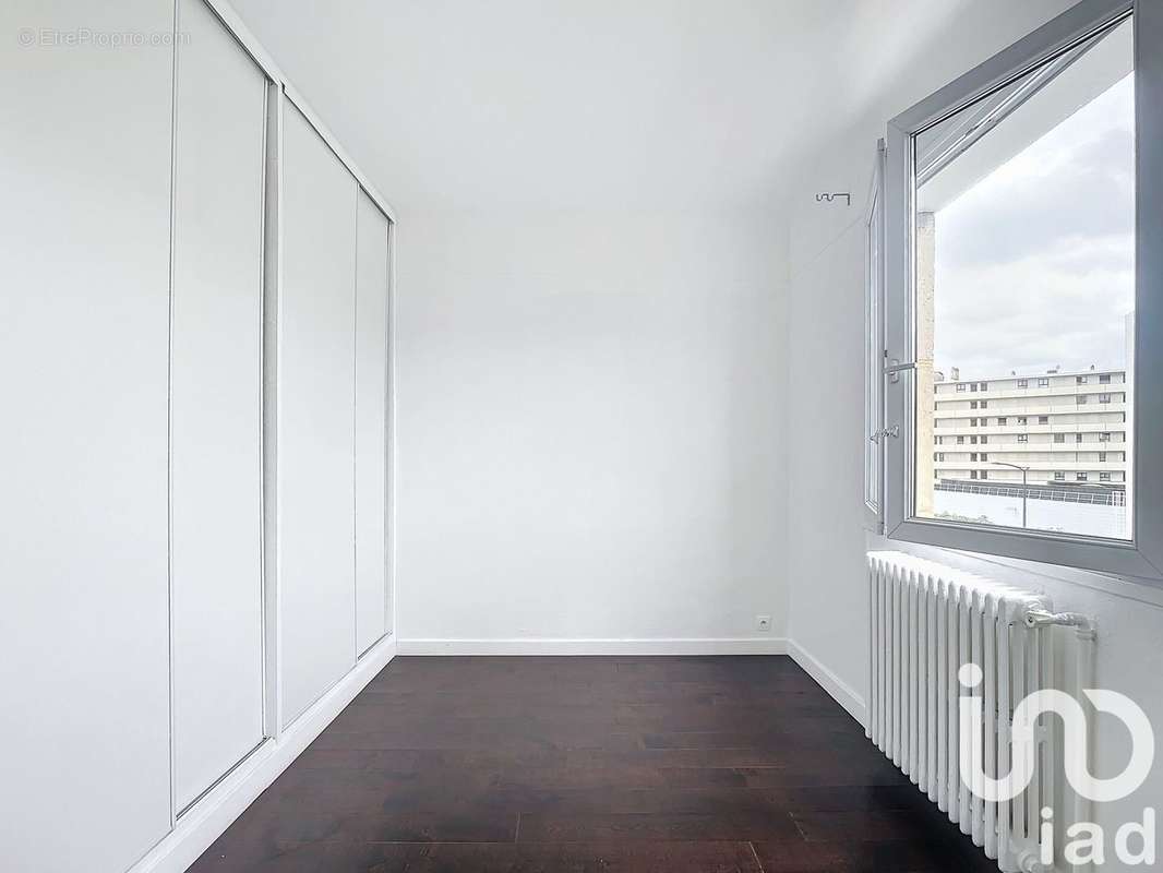 Photo 6 - Appartement à COURBEVOIE