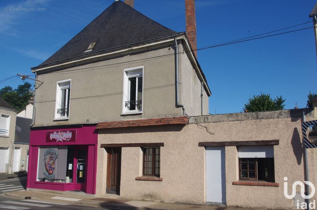 Photo 1 - Maison à BESSE-SUR-BRAYE