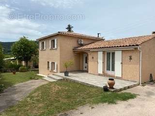   - Maison à DRAGUIGNAN