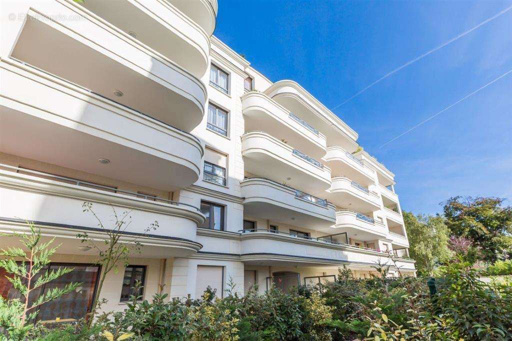 Appartement à LE PERREUX-SUR-MARNE