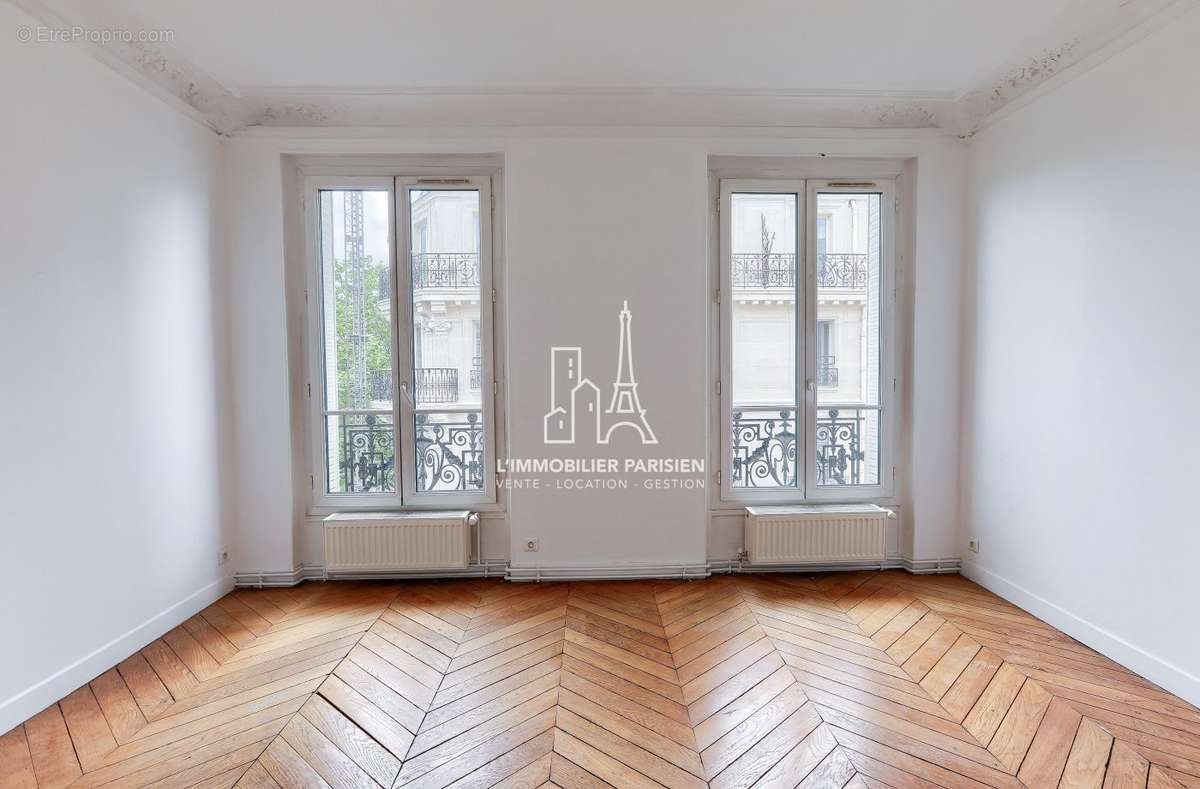 Appartement à PARIS-18E