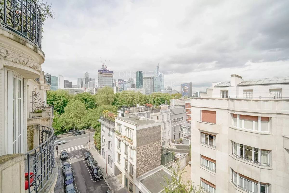 Appartement à NEUILLY-SUR-SEINE