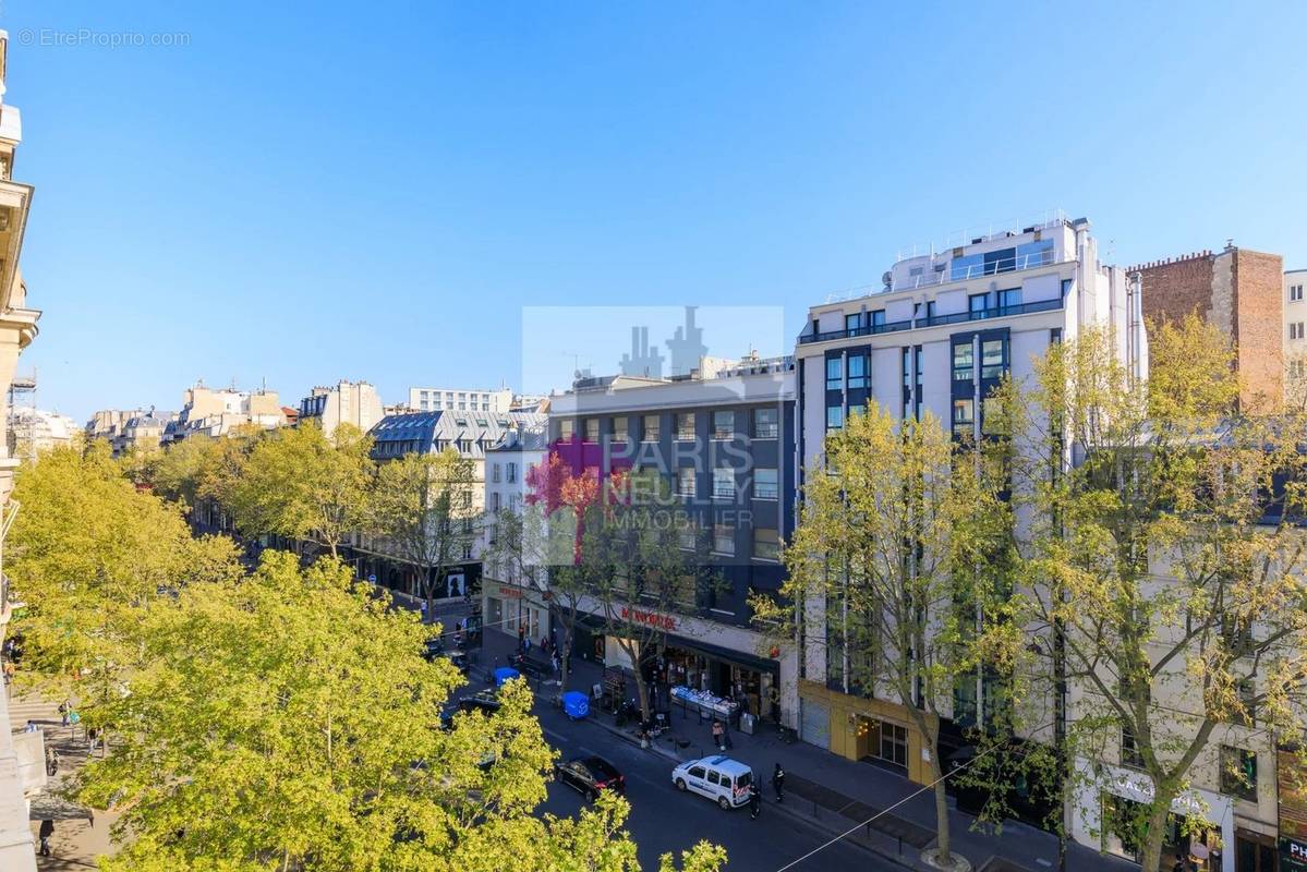 Appartement à PARIS-17E