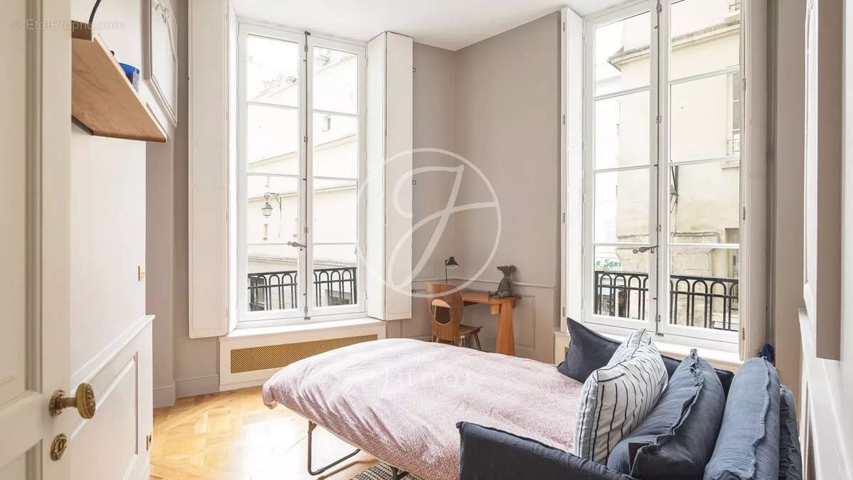 Appartement à PARIS-6E