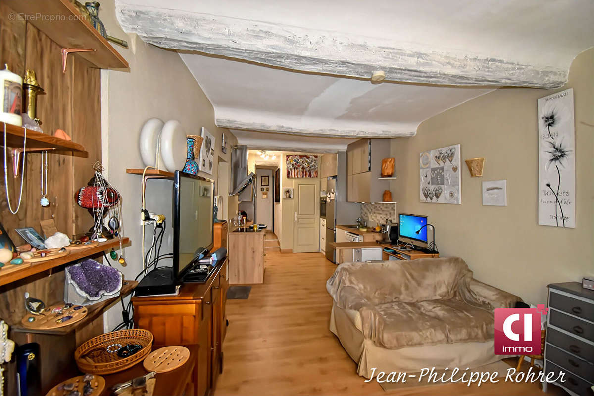 Appartement à CARCES