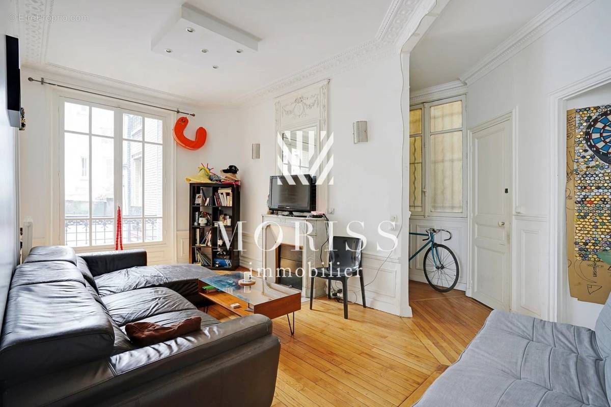 Appartement à PARIS-14E