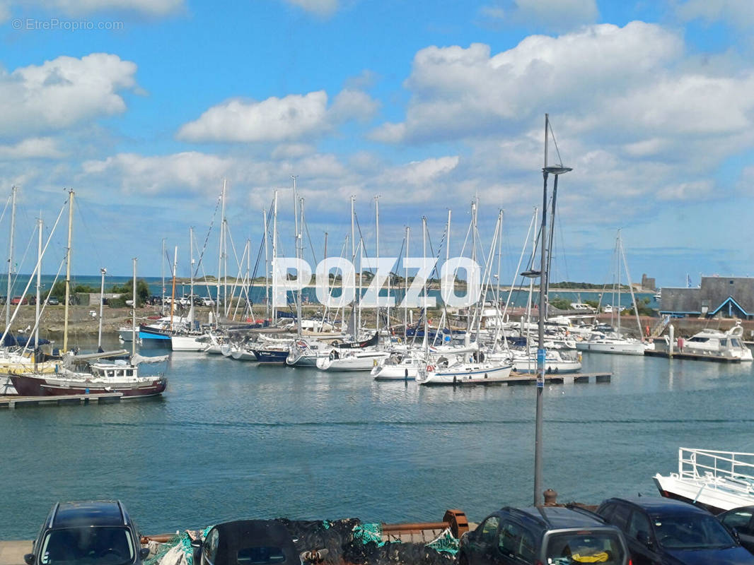 Appartement à SAINT-VAAST-LA-HOUGUE