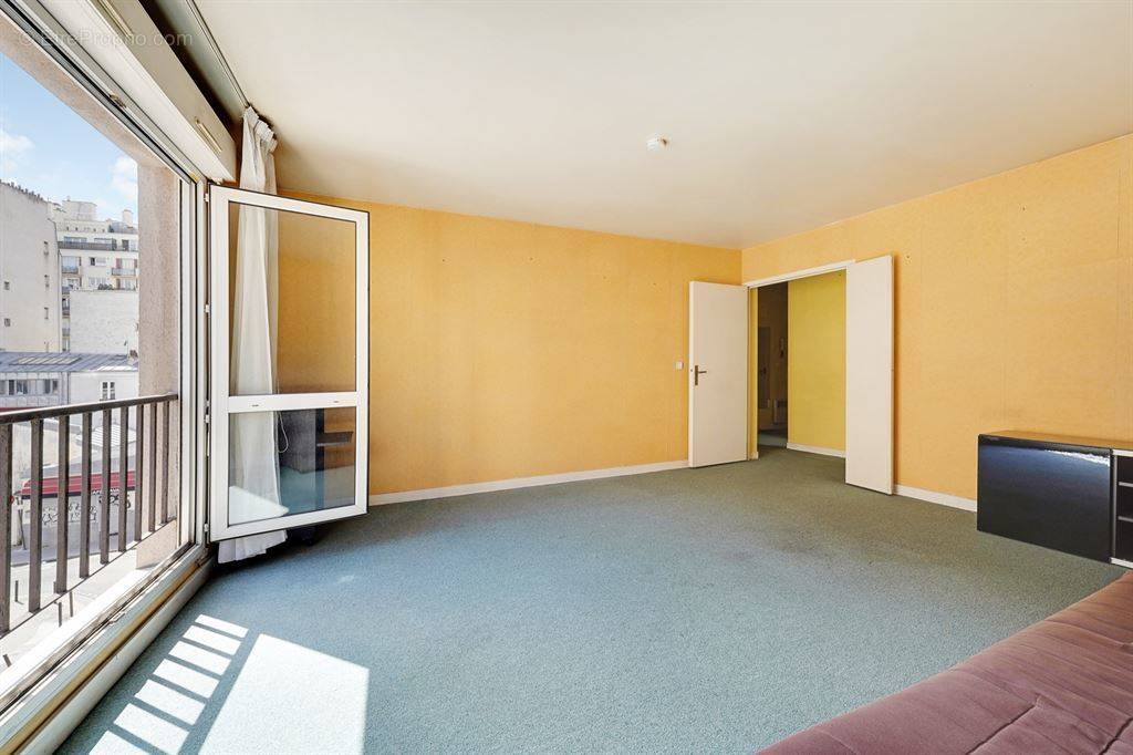 Appartement à PARIS-20E