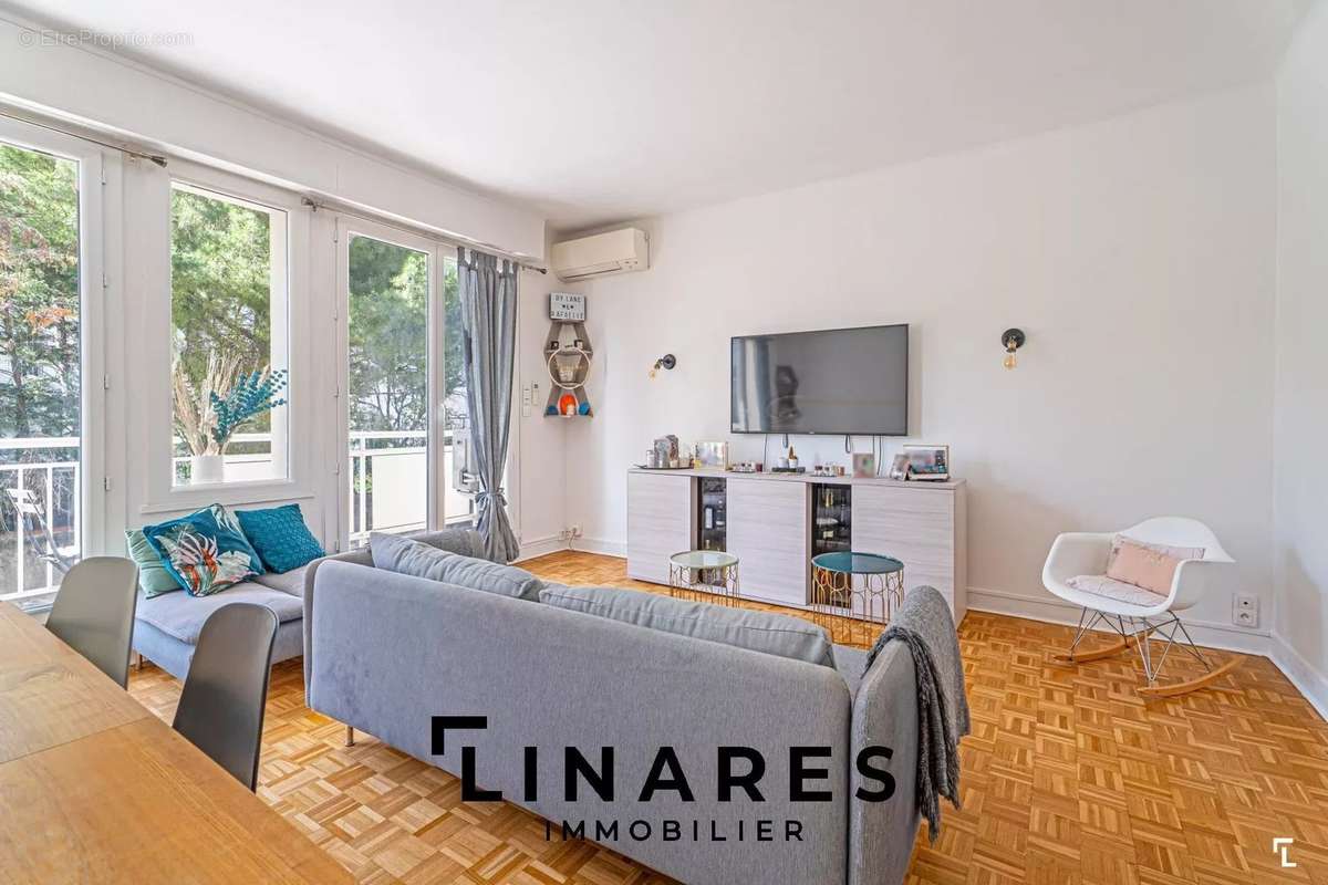 Appartement à MARSEILLE-8E