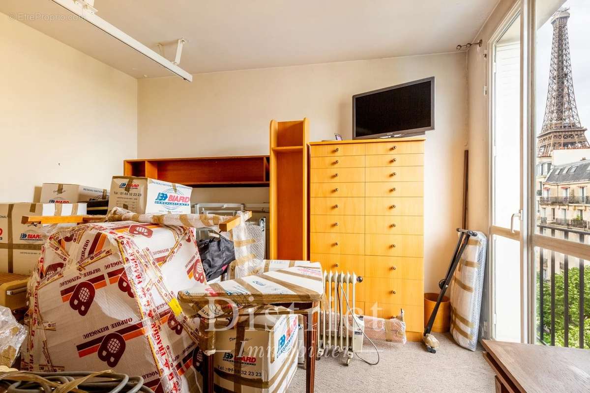 Appartement à PARIS-15E