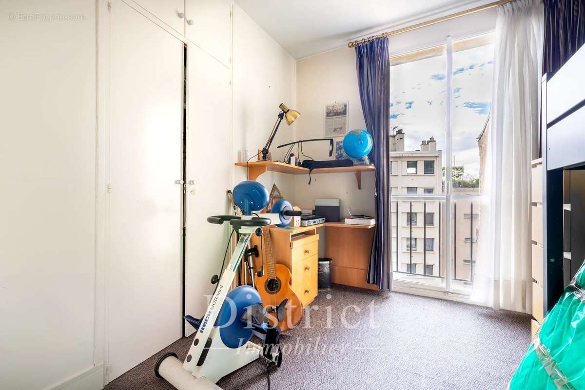 Appartement à PARIS-15E