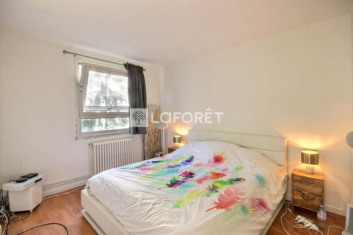 Appartement à SURESNES