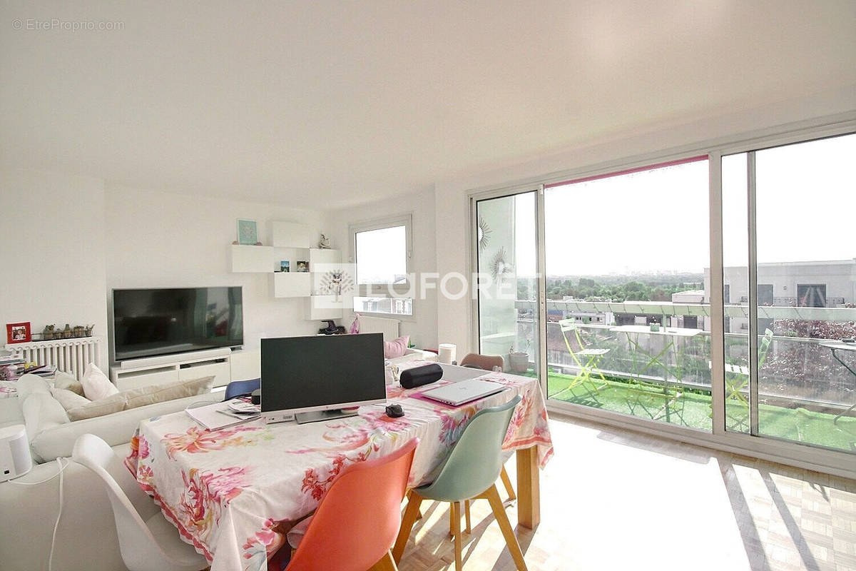 Appartement à SURESNES