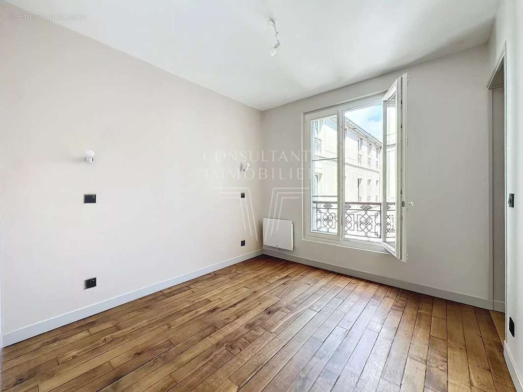 Appartement à PARIS-7E