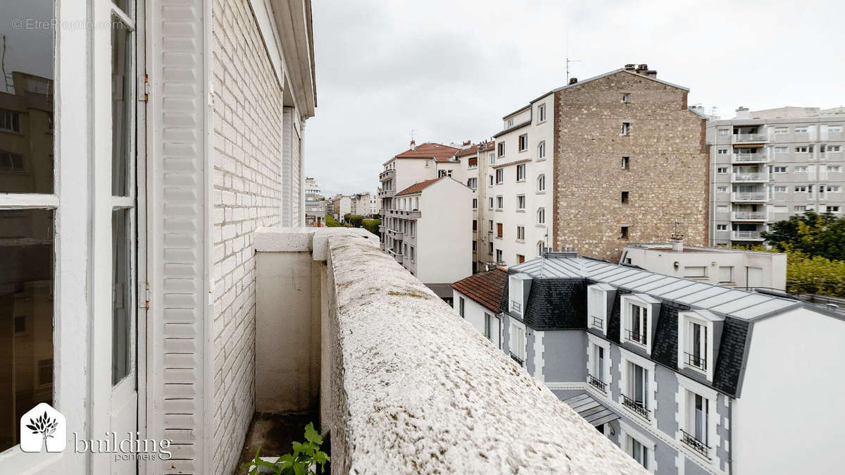 Appartement à COURBEVOIE