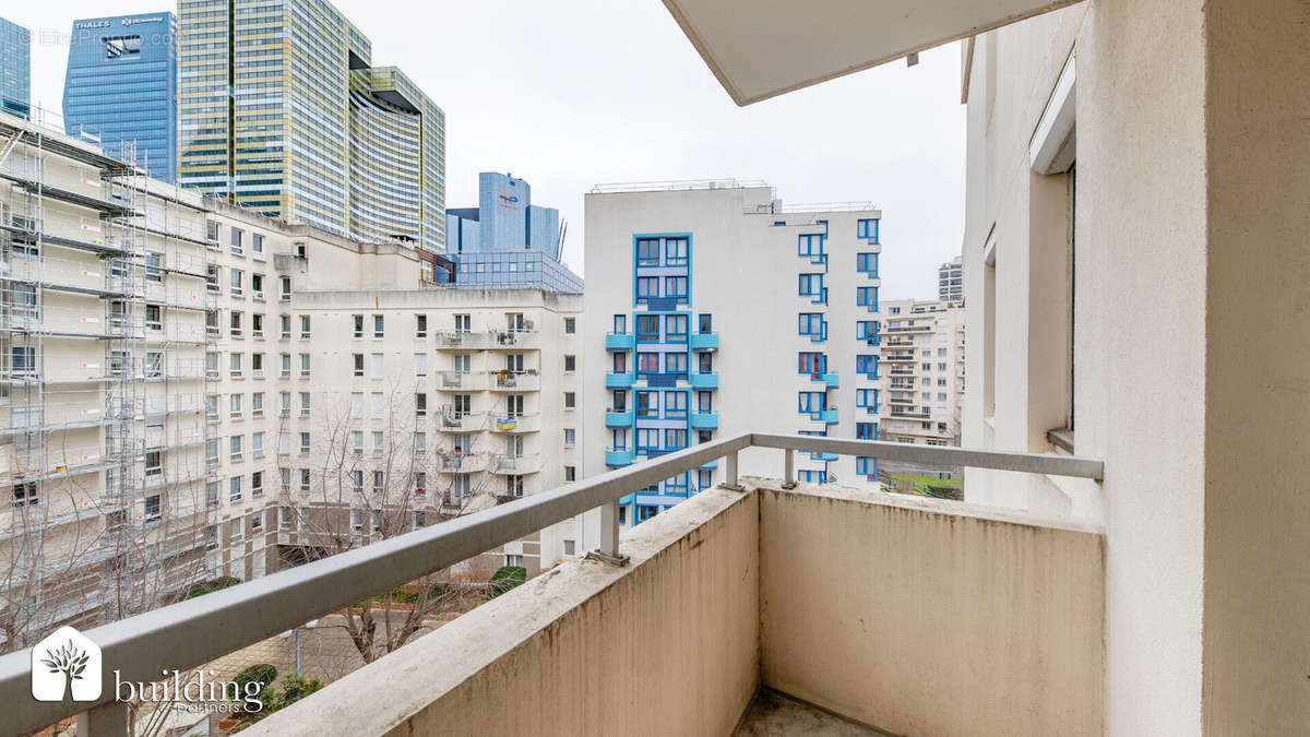 Appartement à COURBEVOIE