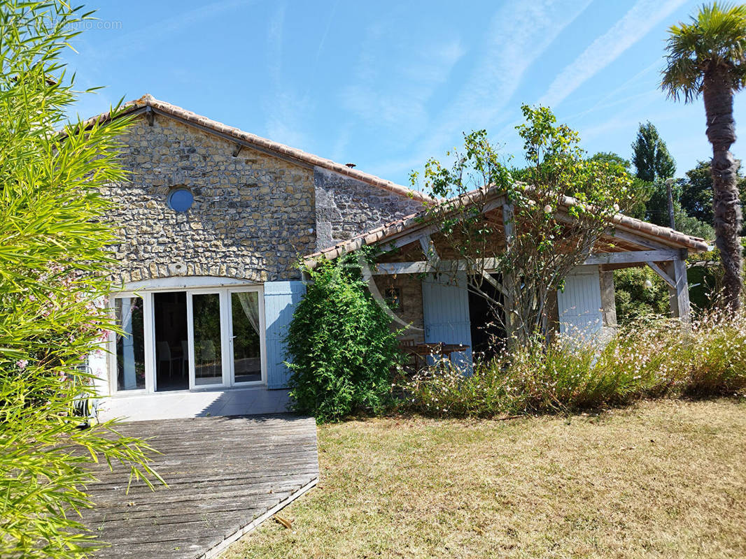 Maison à GEMOZAC