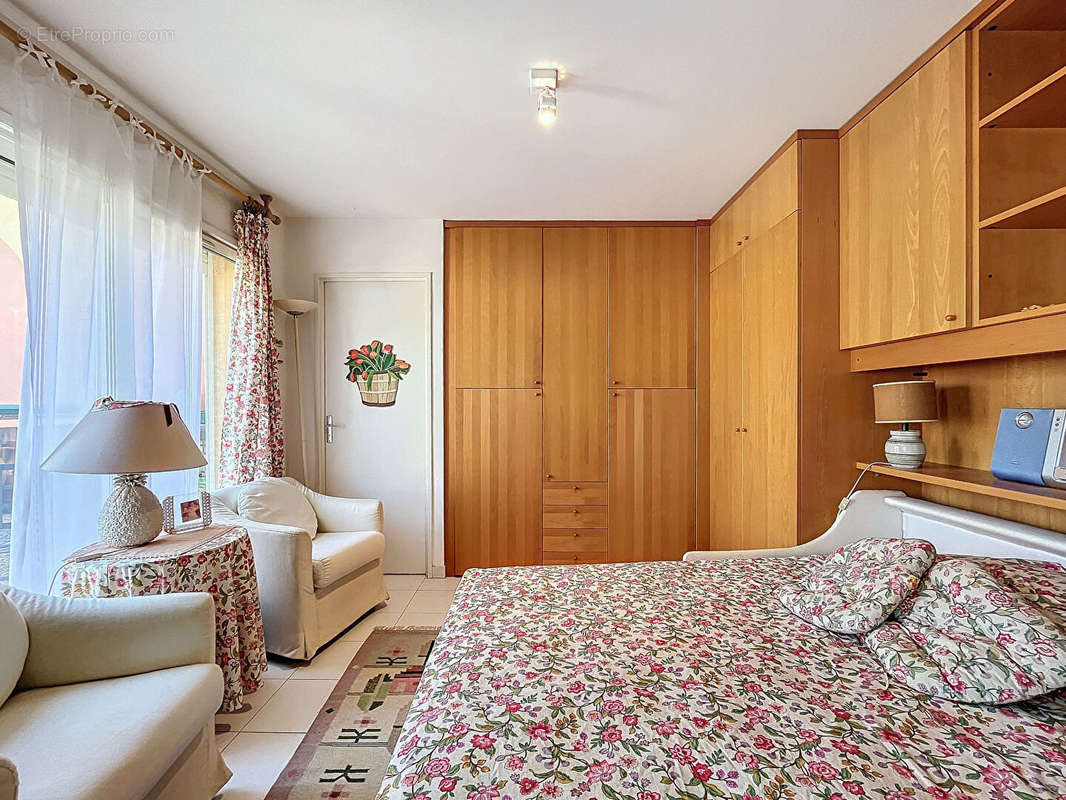 Appartement à ROQUEBRUNE-CAP-MARTIN