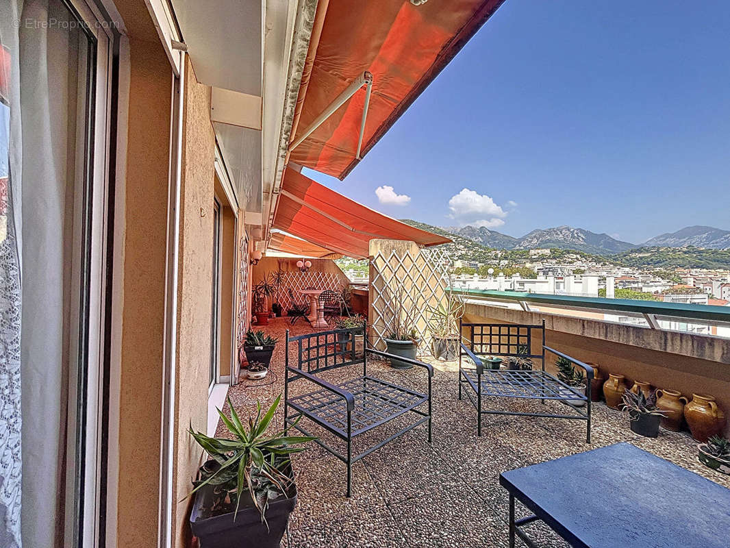 Appartement à ROQUEBRUNE-CAP-MARTIN