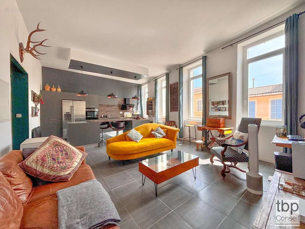 Appartement à MARSEILLE-7E