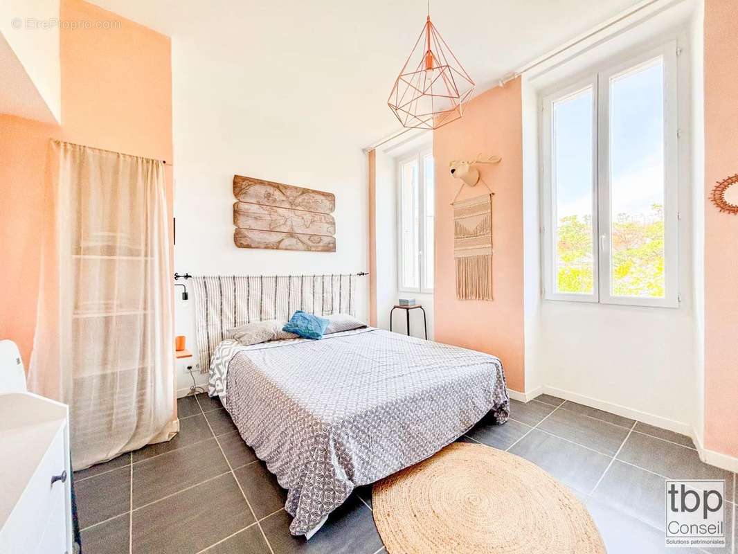 Appartement à MARSEILLE-7E