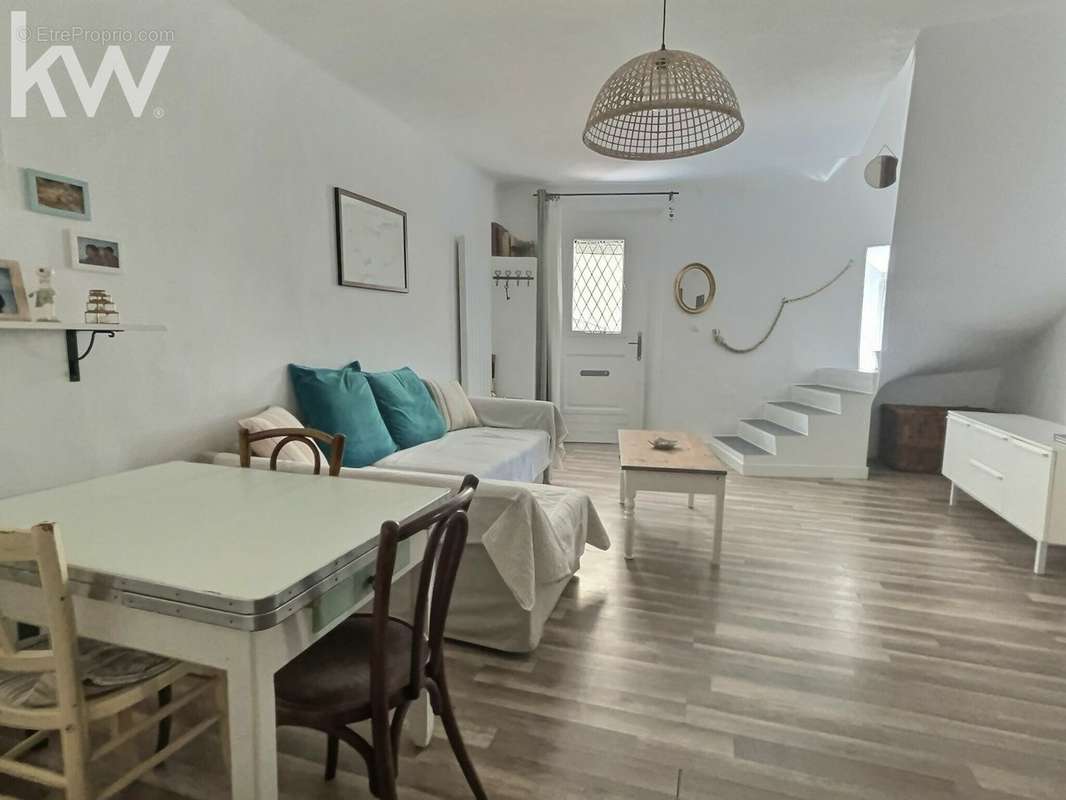 Appartement à HYERES